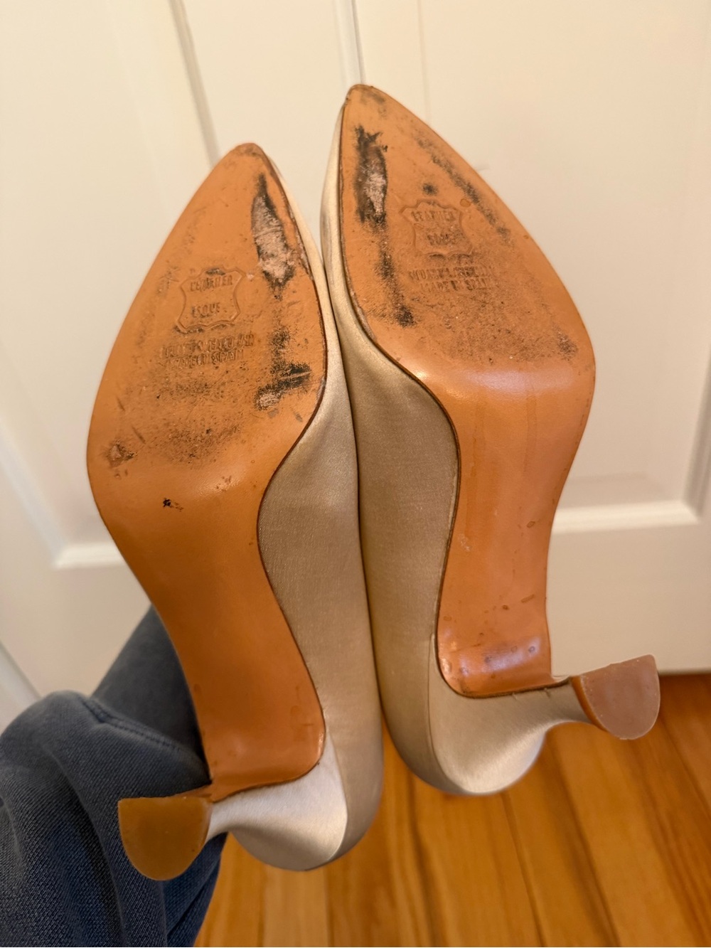 Stuart Weitzman Satin Dusty Pink Pumps Size 6 - Picture 4 of 5